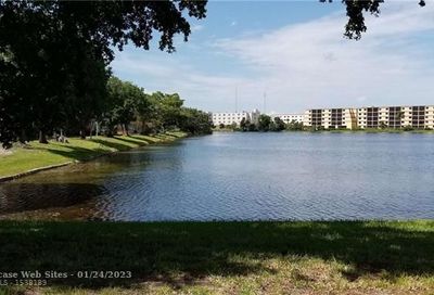 18707 NE 2 Ave Miami FL 33179
