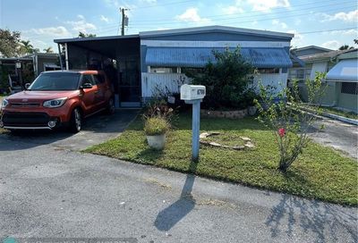 8708 SW 16th Ct Davie FL 33324