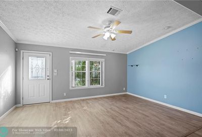 8501 SW 17th St Davie FL 33324