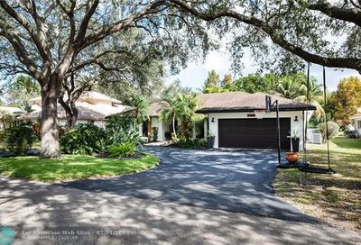 1030 SW 91st Ave Plantation FL 33324