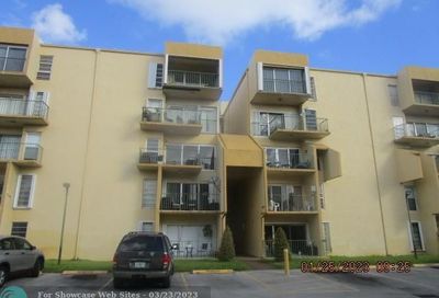 1975 W 44th Pl Hialeah FL 33012