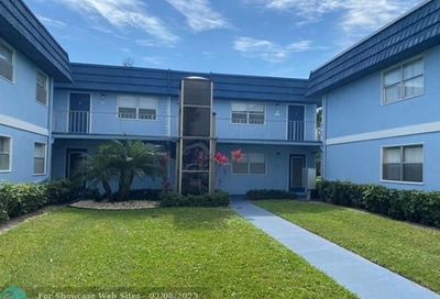 279 Brittany F Delray Beach FL 33446