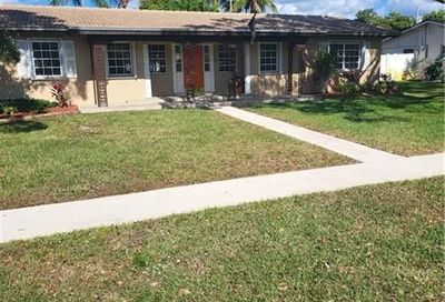5781 SW 4th Ct Plantation FL 33317