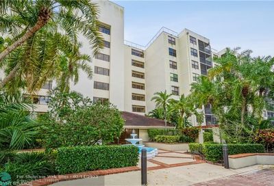 105 N Lake Emerald Dr Oakland Park FL 33309