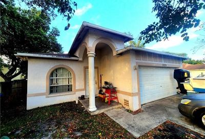 3029 NW 2nd St Pompano Beach FL 33069