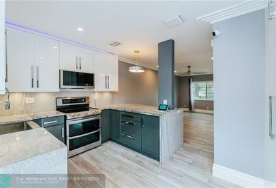 15 NE 20th Ct Wilton Manors FL 33305