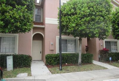 7937 Catalina Cir Tamarac FL 33321