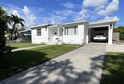 1412 S 19th Ave Hollywood FL 33020