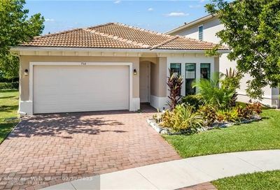 3764 NW 89th Way Coral Springs FL 33065