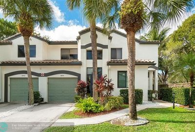 7525 NW 61st Ter Parkland FL 33067