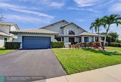 2330 SW 97th Ln Davie FL 33324