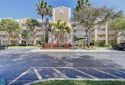 9537 Weldon Cir Tamarac FL 33321