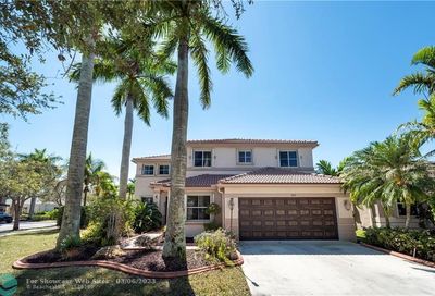 767 Tulip Cir Weston FL 33327