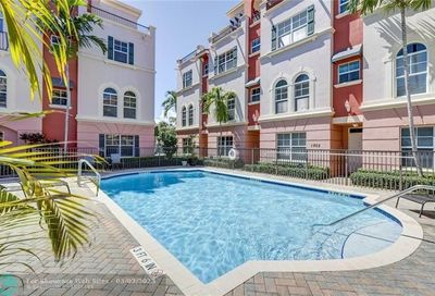 1033 NE 17th Way Fort Lauderdale FL 33304