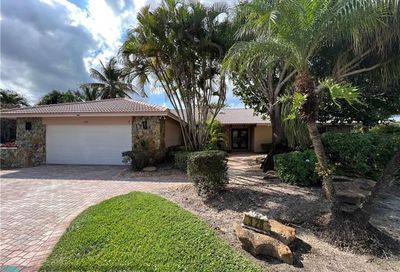 328 NW 100th Ln Coral Springs FL 33071