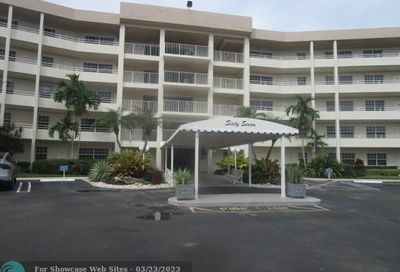 555 Oaks Ln Pompano Beach FL 33069