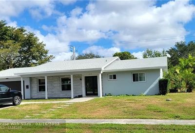 610 NW 70th Ter Plantation FL 33317