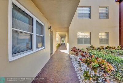786 Burgundy Q Delray Beach FL 33484