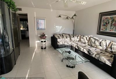 239 Richmond E Deerfield Beach FL 33442