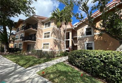 8977 Wiles Rd Coral Springs FL 33067