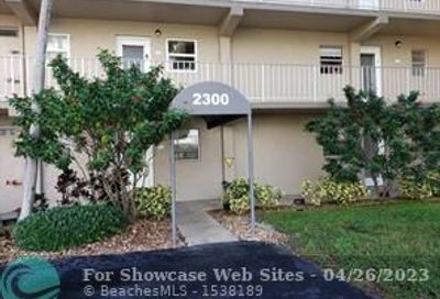 2300 NE 1st Ln Boynton Beach FL 33435