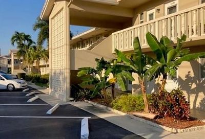 2111 NE 42nd Ct Lighthouse Point FL 33064