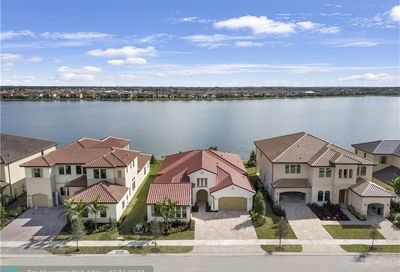 8980 W Parkland Bay Trl Parkland FL 33076
