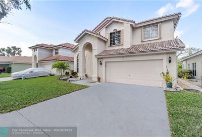 8573 NW 57th Dr Coral Springs FL 33067