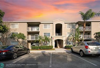 5021 Wiles Rd Coconut Creek FL 33073