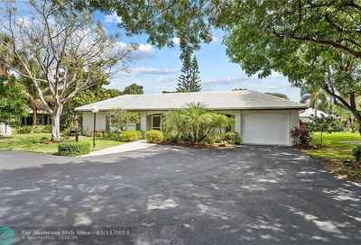 1114 W Cypress Dr Pompano Beach FL 33069