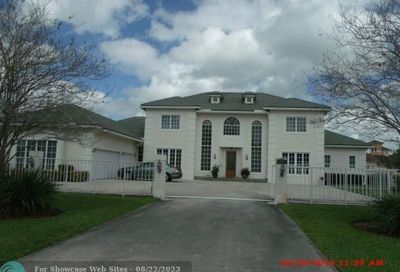 641 Ranch Rd Weston FL 33326