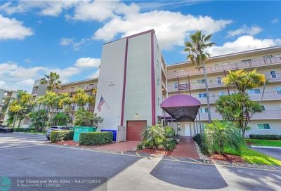 2106 S Cypress Bend Dr Pompano Beach FL 33069