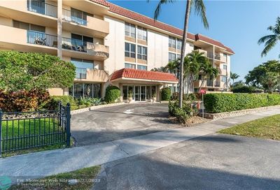 1000 Spanish River Rd Boca Raton FL 33432