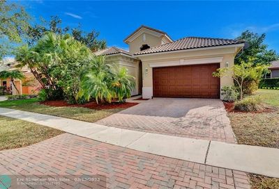 12154 NW 76th Pl Parkland FL 33076