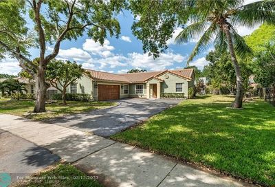 4493 NW 64th St Coconut Creek FL 33073