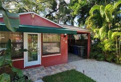 723 SW 14th Ter Fort Lauderdale FL 33312