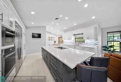 6821 N Woodridge Dr Parkland FL 33067