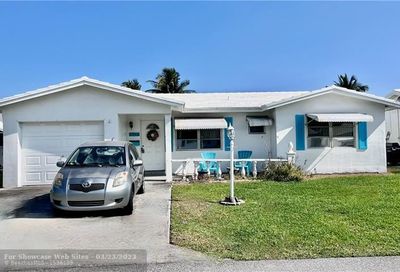 2900 NW 2nd Ave Pompano Beach FL 33064
