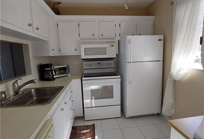 4805 NW 35th St Lauderdale Lakes FL 33319