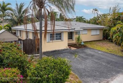 490 SE 15th Ave Pompano Beach FL 33060