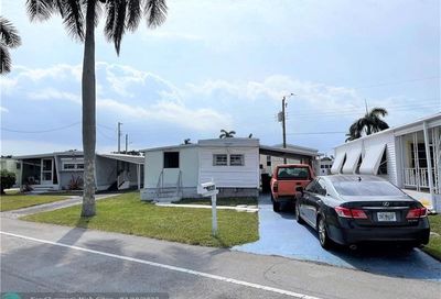 8520 SW 18th St Davie FL 33324