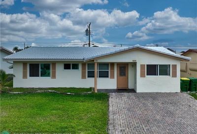 2714 NW 52nd Ct Tamarac FL 33309