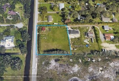 Address Withheld Southwest Ranches FL 33331