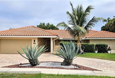 2363 Deer Creek Trl Deerfield Beach FL 33442