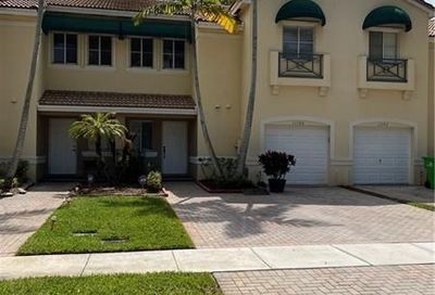 11386 NW 33rd St Sunrise FL 33323