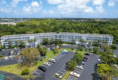 101 Royal Park Dr Oakland Park FL 33309