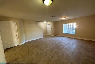 5961 Manchester Way Tamarac FL 33321