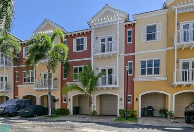 2329 Vintage Dr Lighthouse Point FL 33064