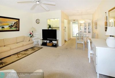 160 Oakridge K Deerfield Beach FL 33442
