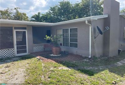 40 SE 7th St Dania Beach FL 33004